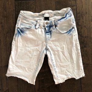 Mossimo women’s Bermuda Short